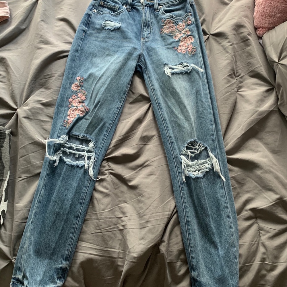 flower embroidery jeans